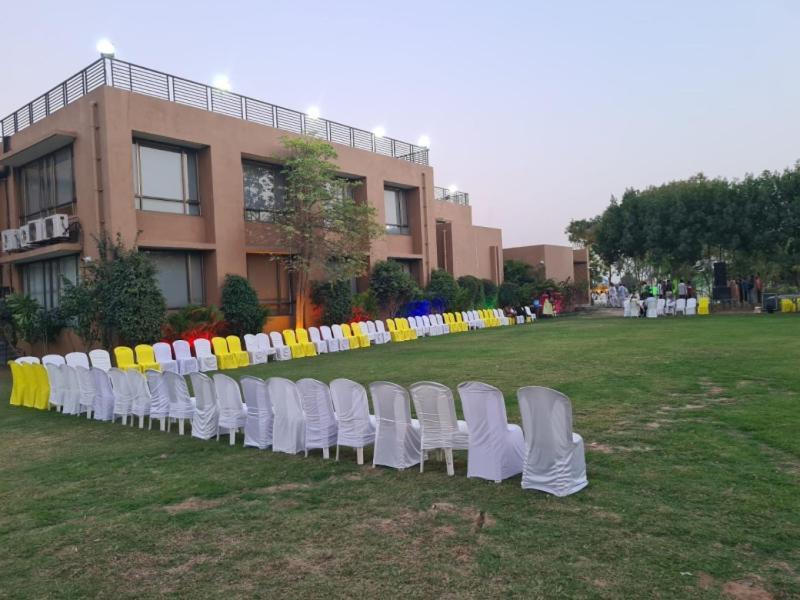 Club Azzurro Resort - Nalsarovar Nānodra Exterior foto